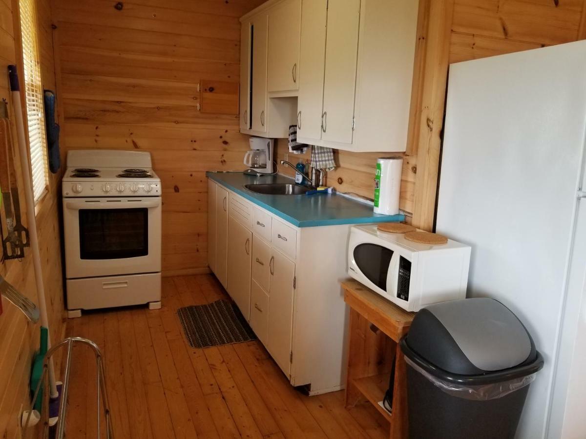 Blue Spruces Cottages Hampton Eksteriør bilde